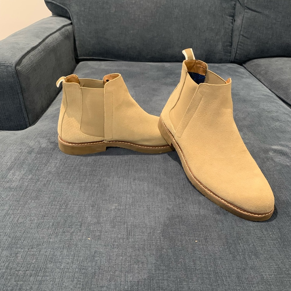 Steve Madden Tan Suede Chelsea Boots